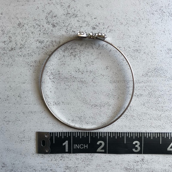 Silver Gem Jewel Bow Bangle Bracelet - Picture 3 of 3